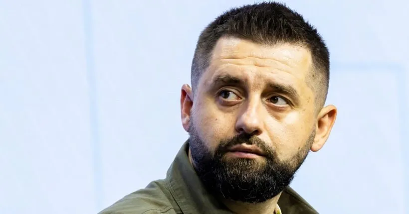 членство депутата Кузнецова у фракції «Слуга народу» «призупинено» через розслідування НАБУ